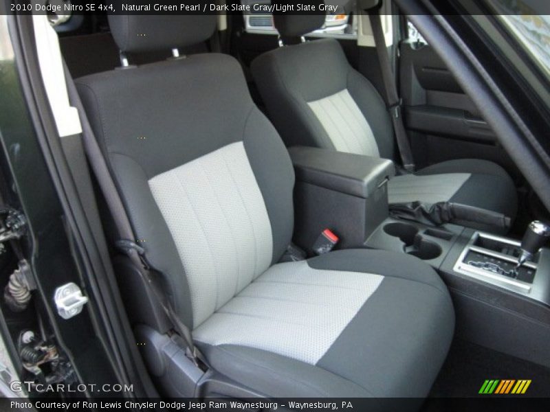 Front Seat of 2010 Nitro SE 4x4