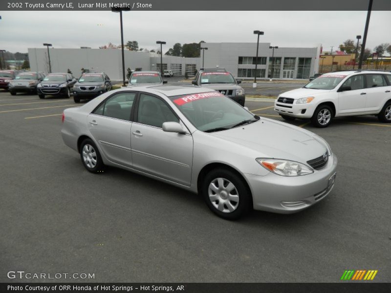 Front 3/4 View of 2002 Camry LE