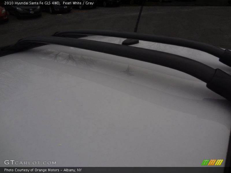 Pearl White / Gray 2010 Hyundai Santa Fe GLS 4WD