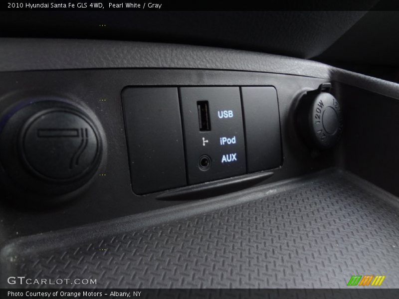 Controls of 2010 Santa Fe GLS 4WD