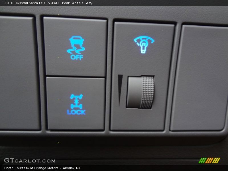 Controls of 2010 Santa Fe GLS 4WD