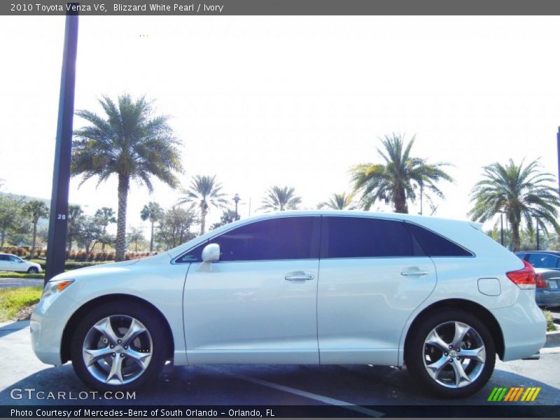 Blizzard White Pearl / Ivory 2010 Toyota Venza V6