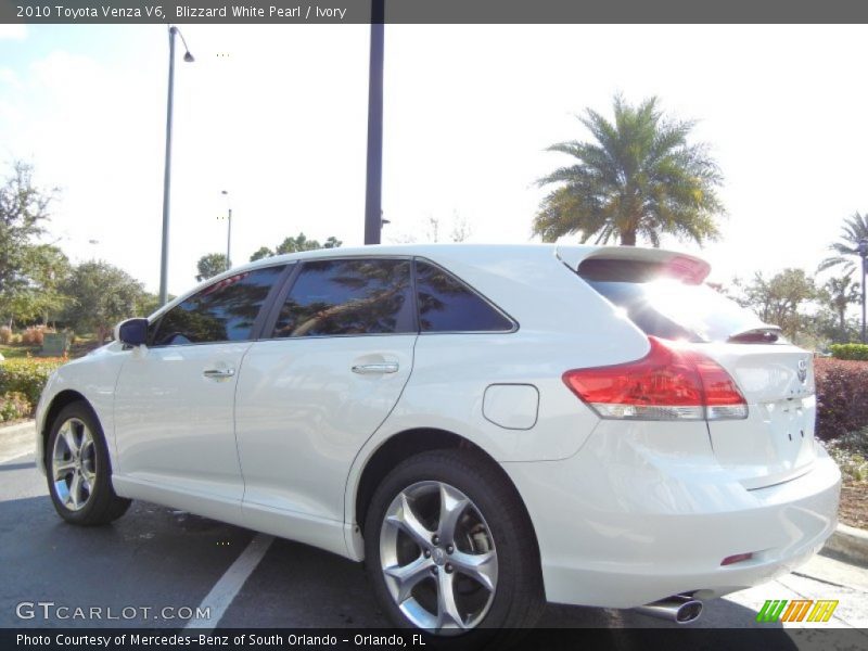 Blizzard White Pearl / Ivory 2010 Toyota Venza V6