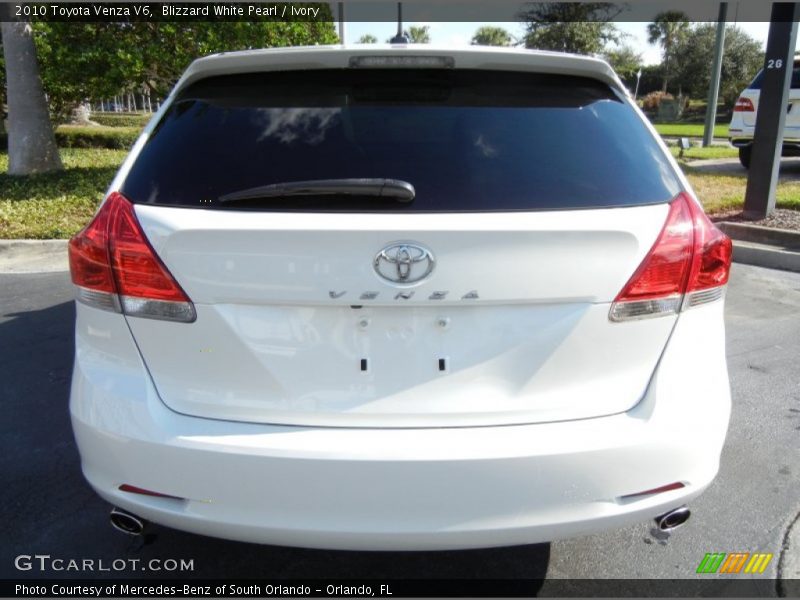 Blizzard White Pearl / Ivory 2010 Toyota Venza V6