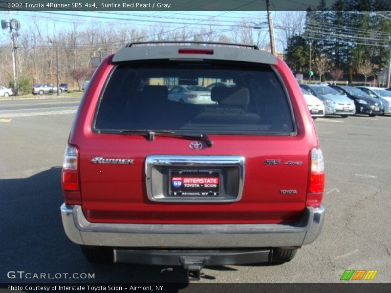 Sunfire Red Pearl / Gray 2002 Toyota 4Runner SR5 4x4