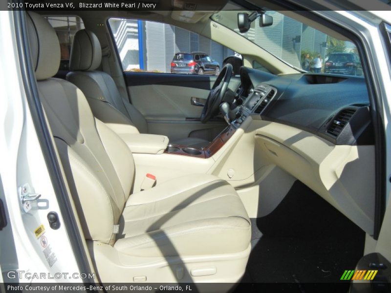 Blizzard White Pearl / Ivory 2010 Toyota Venza V6