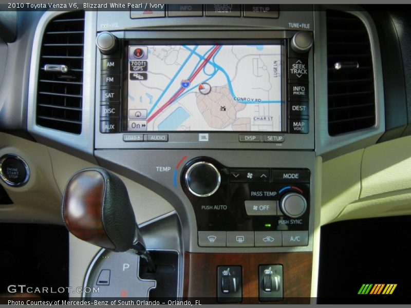 Blizzard White Pearl / Ivory 2010 Toyota Venza V6