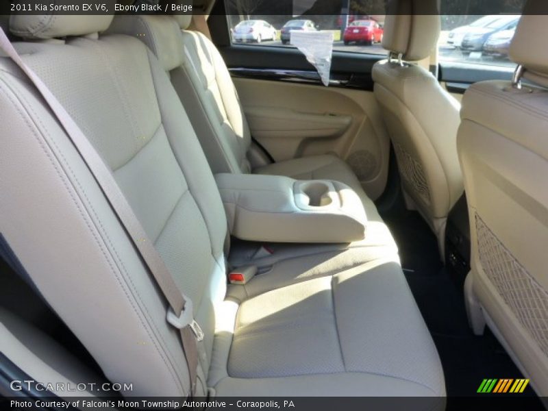 Ebony Black / Beige 2011 Kia Sorento EX V6