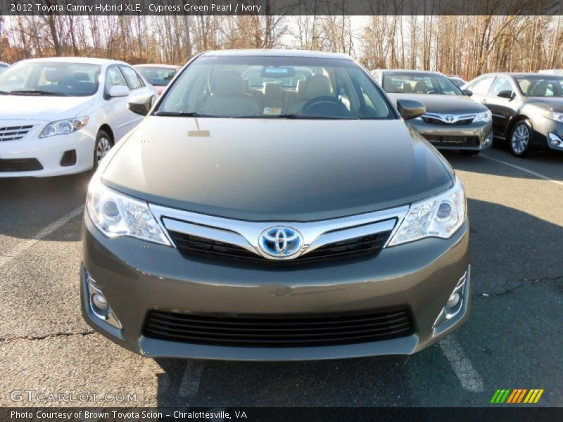 Cypress Green Pearl / Ivory 2012 Toyota Camry Hybrid XLE