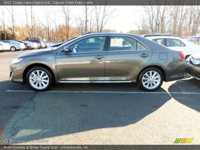 Cypress Green Pearl / Ivory 2012 Toyota Camry Hybrid XLE