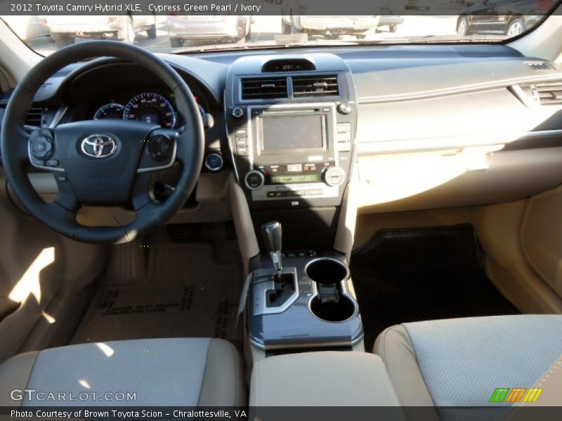Cypress Green Pearl / Ivory 2012 Toyota Camry Hybrid XLE