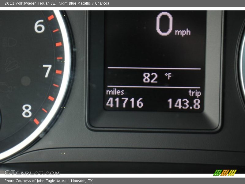 Night Blue Metallic / Charcoal 2011 Volkswagen Tiguan SE