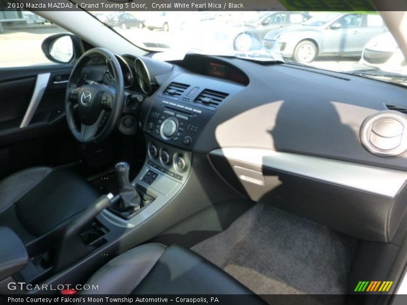 Dashboard of 2010 MAZDA3 s Grand Touring 5 Door