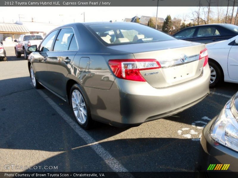 Cypress Green Pearl / Ivory 2012 Toyota Camry Hybrid XLE