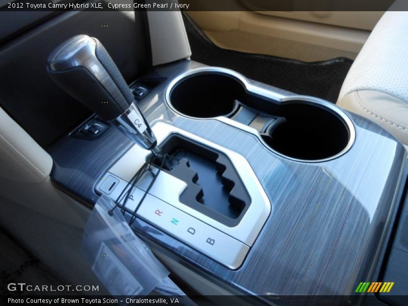 Cypress Green Pearl / Ivory 2012 Toyota Camry Hybrid XLE