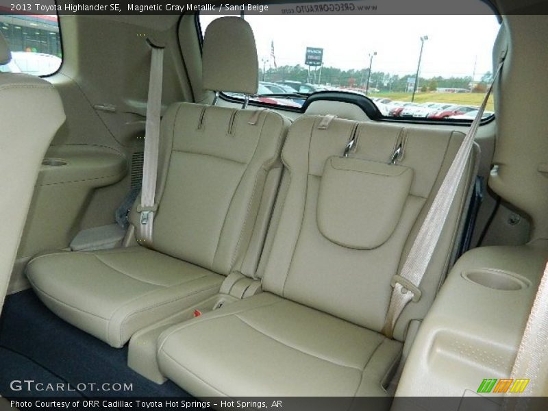 Magnetic Gray Metallic / Sand Beige 2013 Toyota Highlander SE