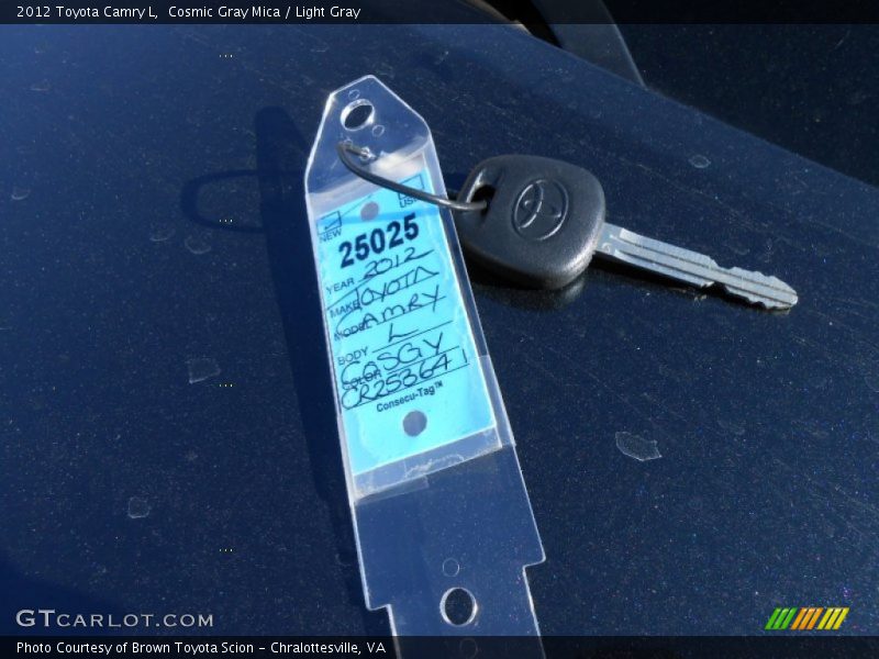 Cosmic Gray Mica / Light Gray 2012 Toyota Camry L