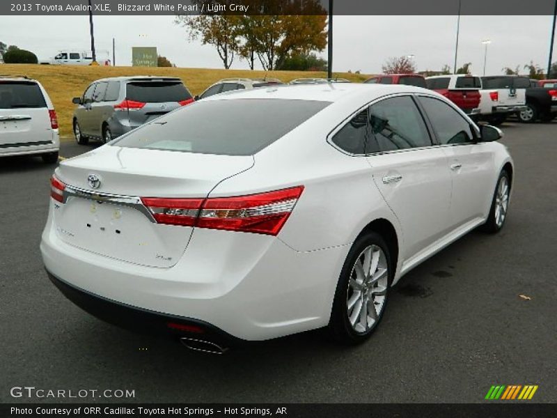 Blizzard White Pearl / Light Gray 2013 Toyota Avalon XLE