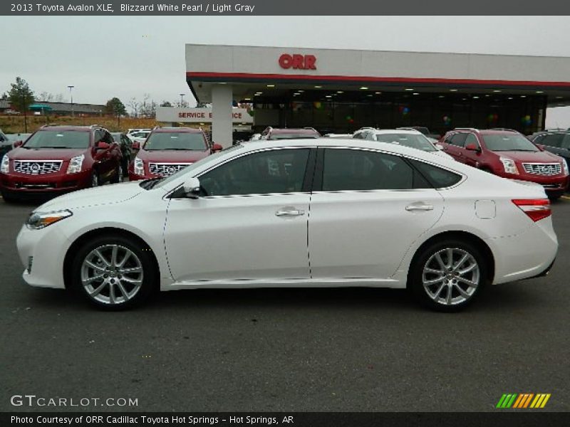 Blizzard White Pearl / Light Gray 2013 Toyota Avalon XLE