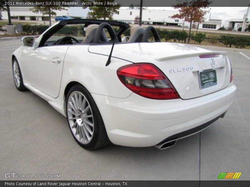 Arctic White / Beige 2011 Mercedes-Benz SLK 300 Roadster