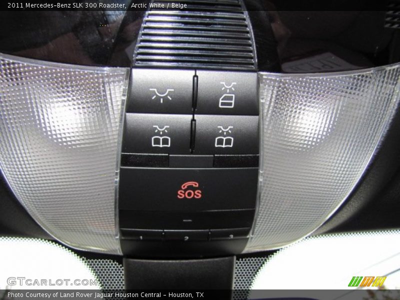 Controls of 2011 SLK 300 Roadster