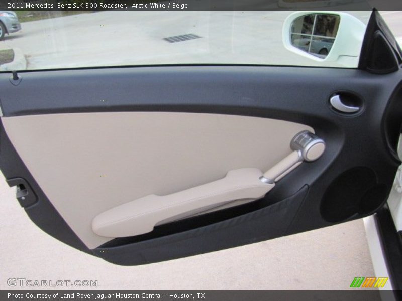 Door Panel of 2011 SLK 300 Roadster