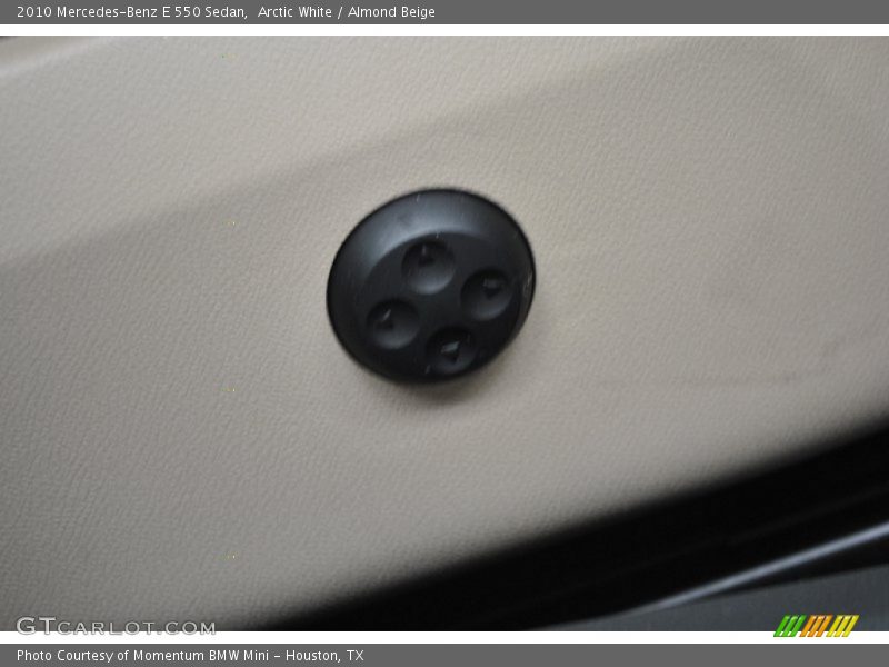 Arctic White / Almond Beige 2010 Mercedes-Benz E 550 Sedan
