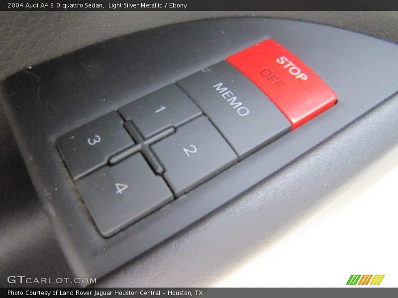 Controls of 2004 A4 3.0 quattro Sedan