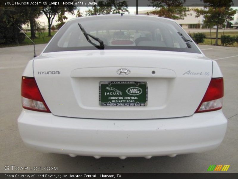 Noble White / Beige 2001 Hyundai Accent GS Coupe