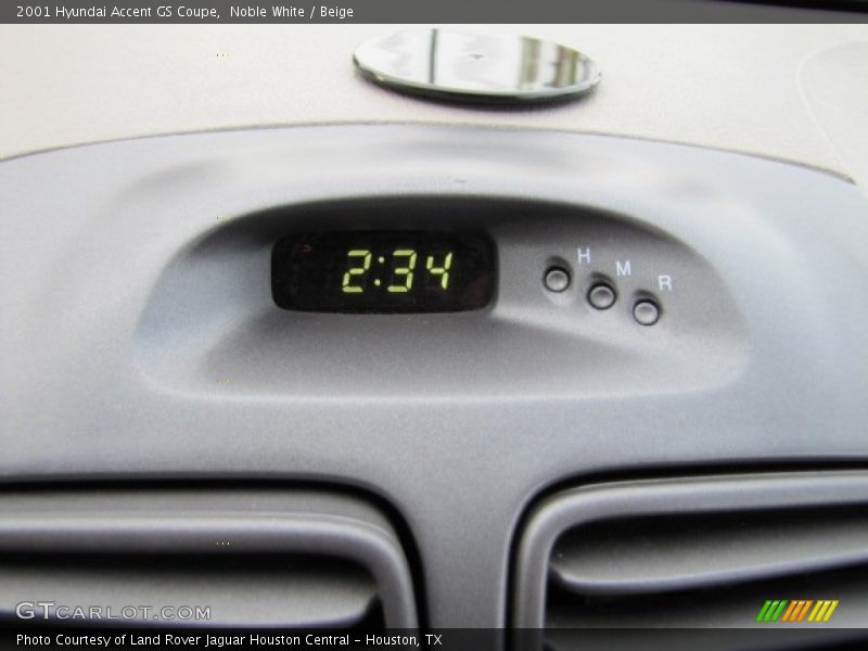 Noble White / Beige 2001 Hyundai Accent GS Coupe