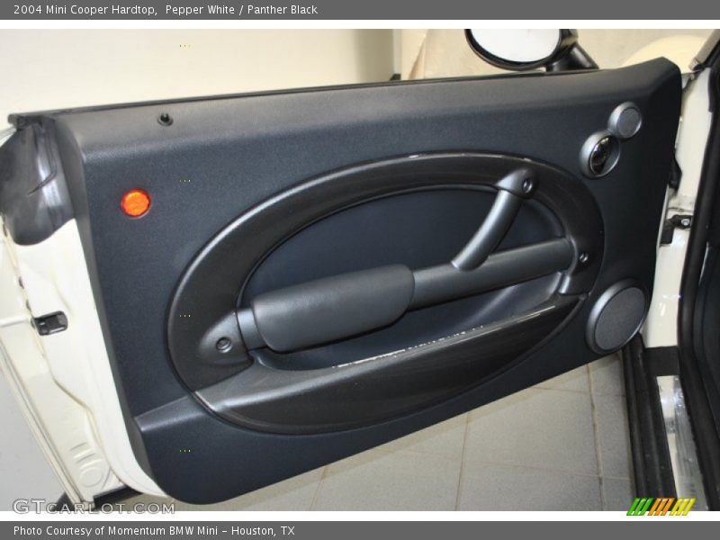 Pepper White / Panther Black 2004 Mini Cooper Hardtop