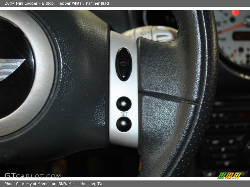 Pepper White / Panther Black 2004 Mini Cooper Hardtop