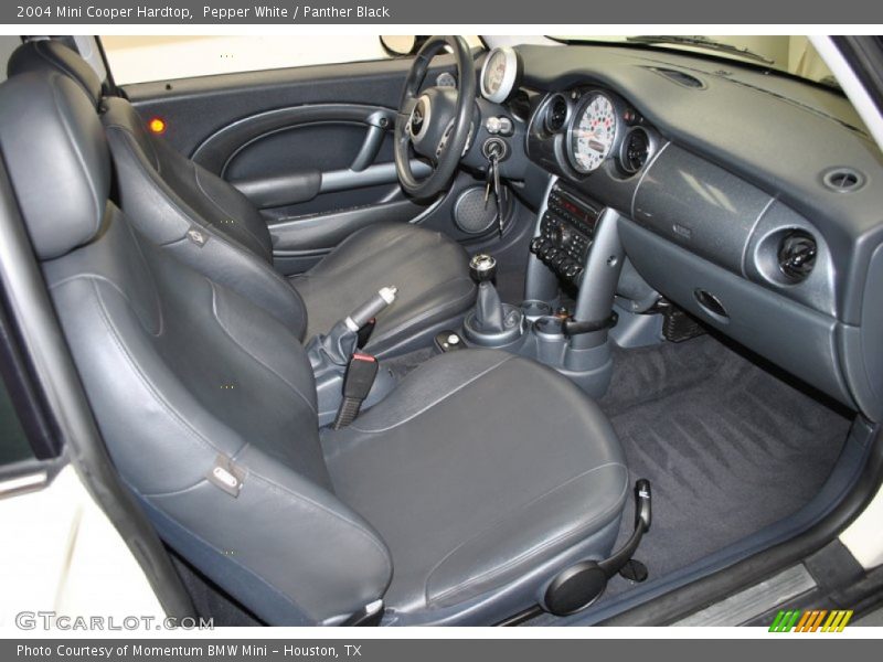Pepper White / Panther Black 2004 Mini Cooper Hardtop