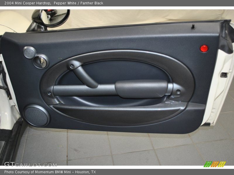 Pepper White / Panther Black 2004 Mini Cooper Hardtop