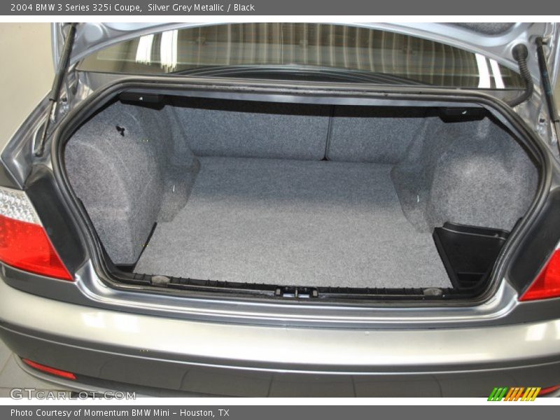  2004 3 Series 325i Coupe Trunk