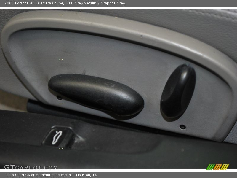 Seal Grey Metallic / Graphite Grey 2003 Porsche 911 Carrera Coupe