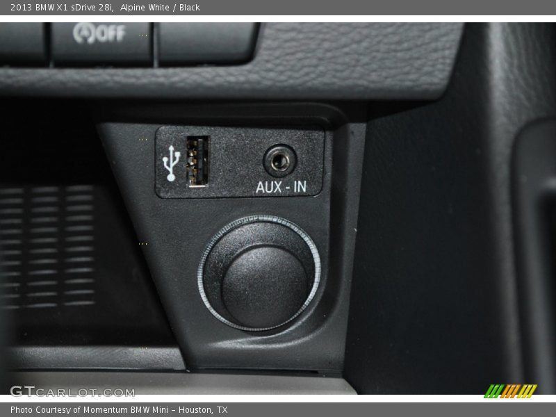 Alpine White / Black 2013 BMW X1 sDrive 28i