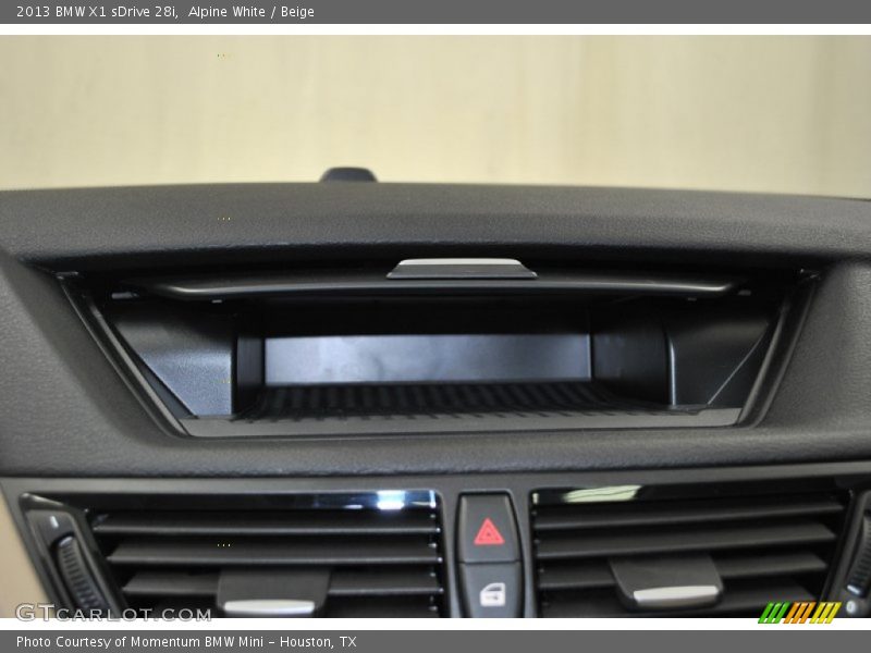 Alpine White / Beige 2013 BMW X1 sDrive 28i
