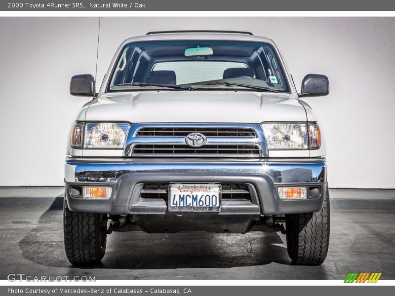 Natural White / Oak 2000 Toyota 4Runner SR5