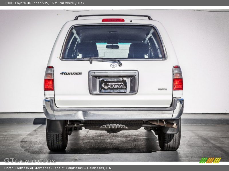 Natural White / Oak 2000 Toyota 4Runner SR5
