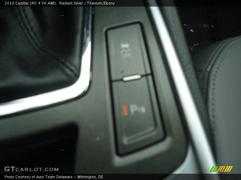 Radiant Silver / Titanium/Ebony 2010 Cadillac SRX 4 V6 AWD