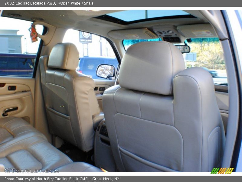 Aspen White / Shale 2002 Cadillac Escalade AWD