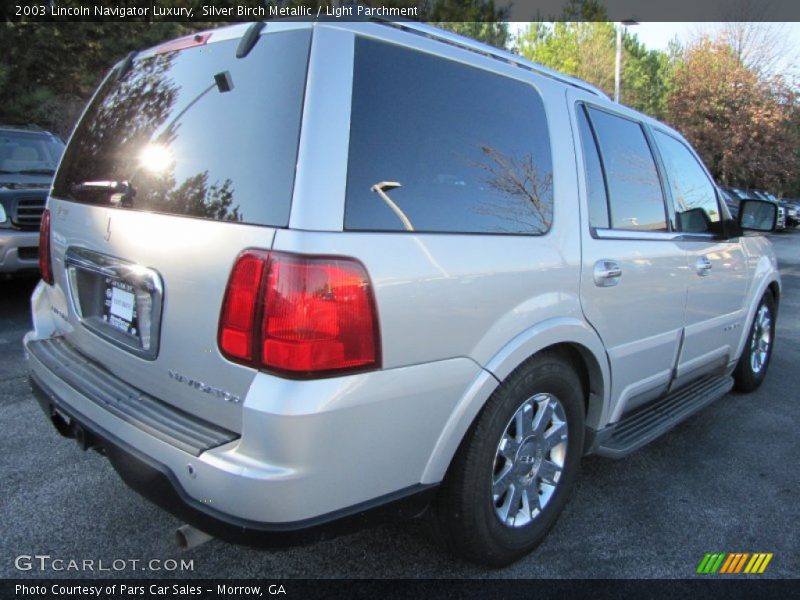  2003 Navigator Luxury Silver Birch Metallic
