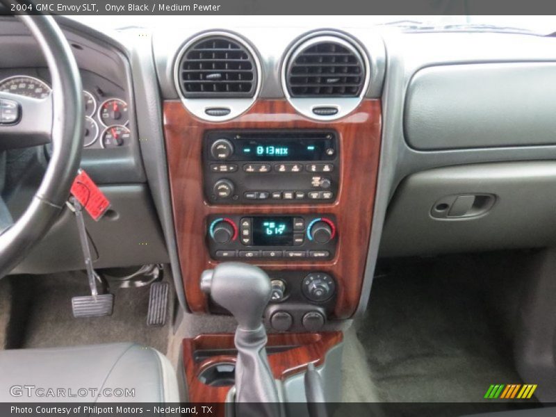 Onyx Black / Medium Pewter 2004 GMC Envoy SLT