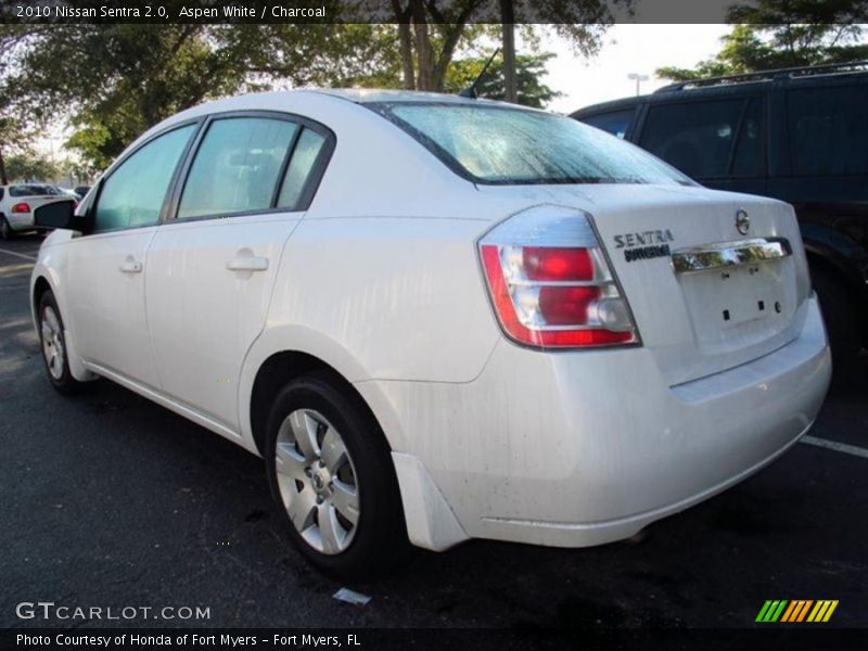 Aspen White / Charcoal 2010 Nissan Sentra 2.0