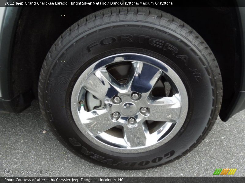 Bright Silver Metallic / Dark Graystone/Medium Graystone 2012 Jeep Grand Cherokee Laredo