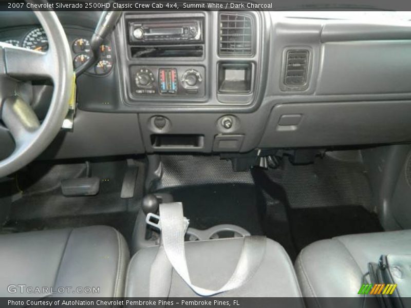 Summit White / Dark Charcoal 2007 Chevrolet Silverado 2500HD Classic Crew Cab 4x4