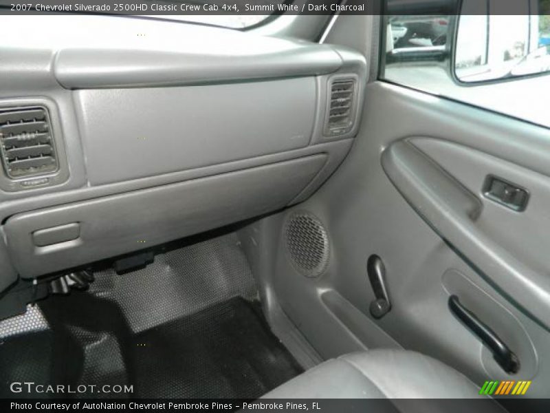 Summit White / Dark Charcoal 2007 Chevrolet Silverado 2500HD Classic Crew Cab 4x4