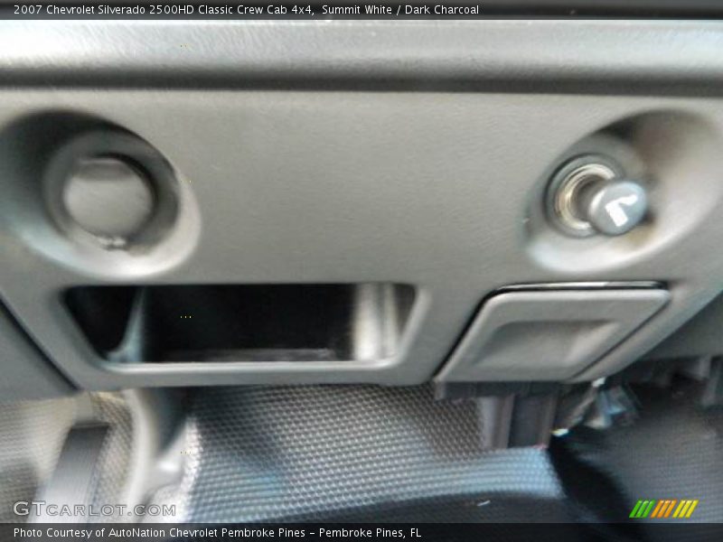 Summit White / Dark Charcoal 2007 Chevrolet Silverado 2500HD Classic Crew Cab 4x4