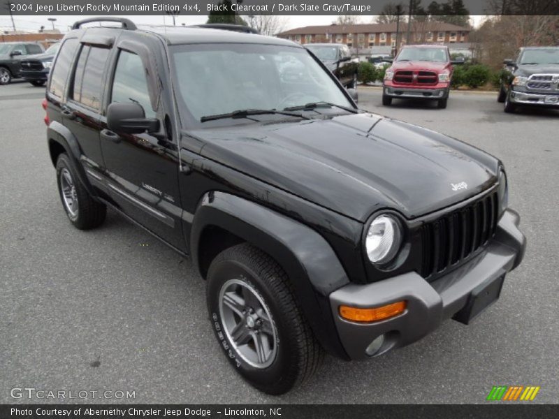 Front 3/4 View of 2004 Liberty Rocky Mountain Edition 4x4
